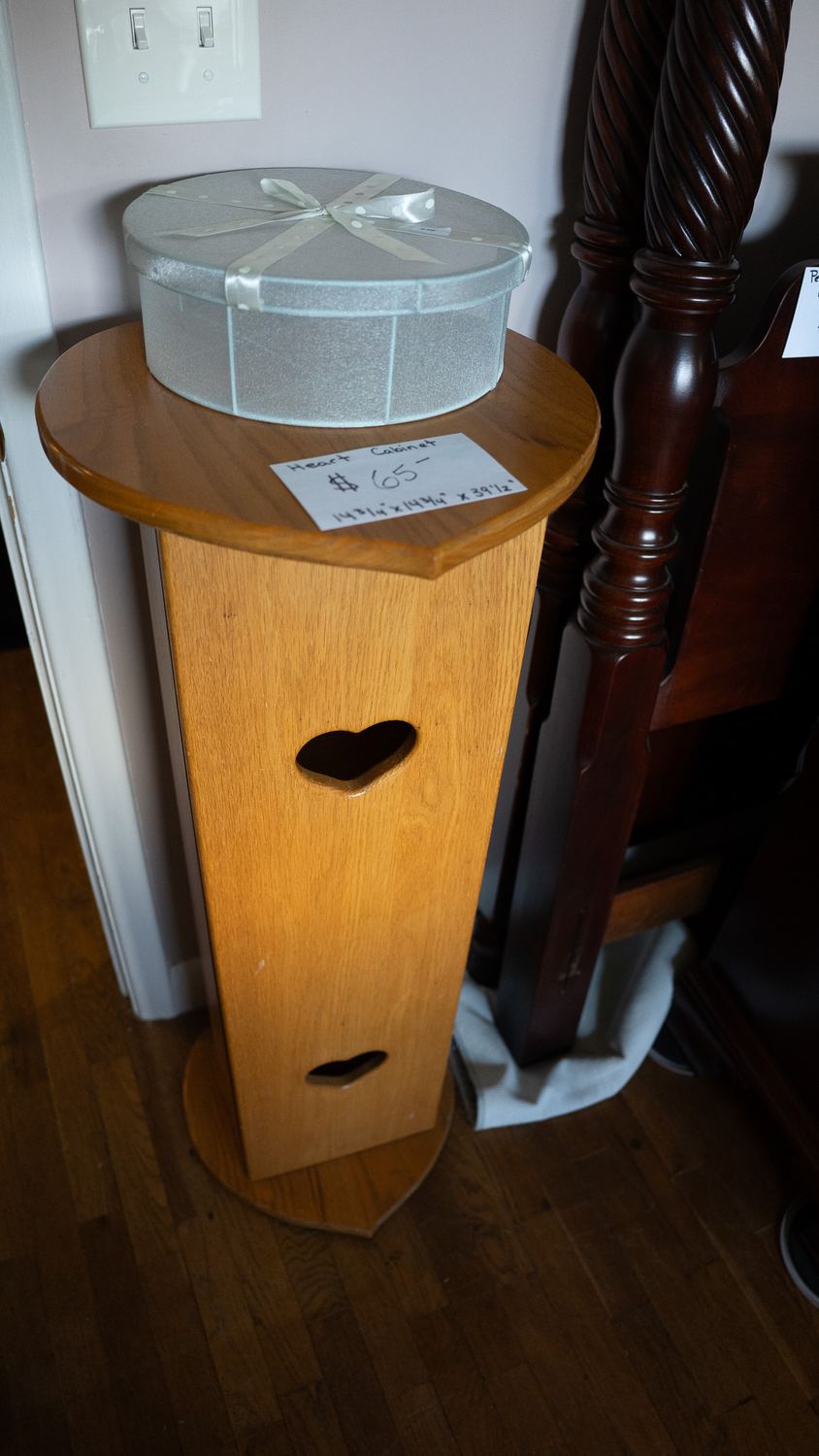 186 Hamilton St estate sale item 14