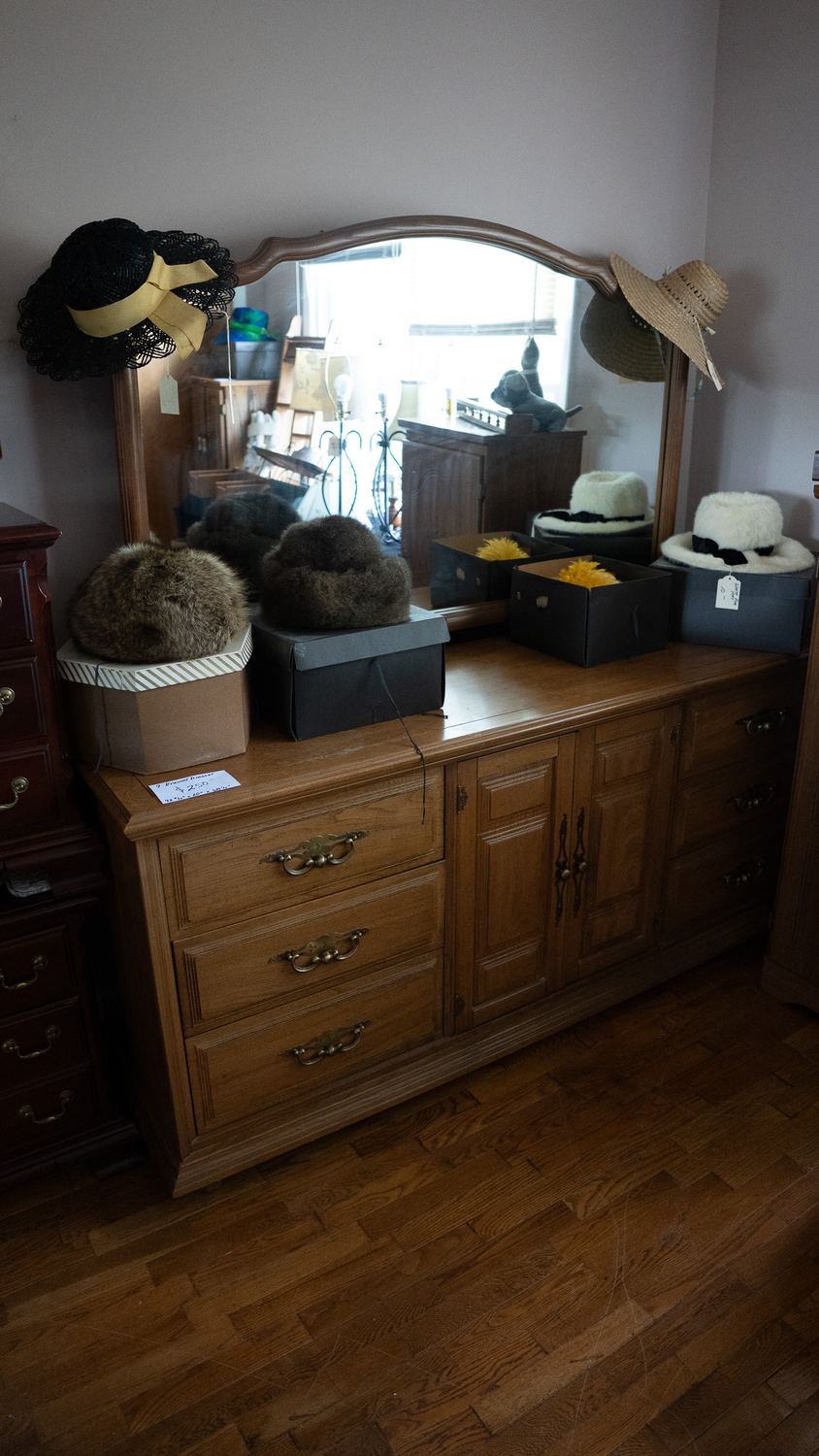 186 Hamilton St estate sale item 21