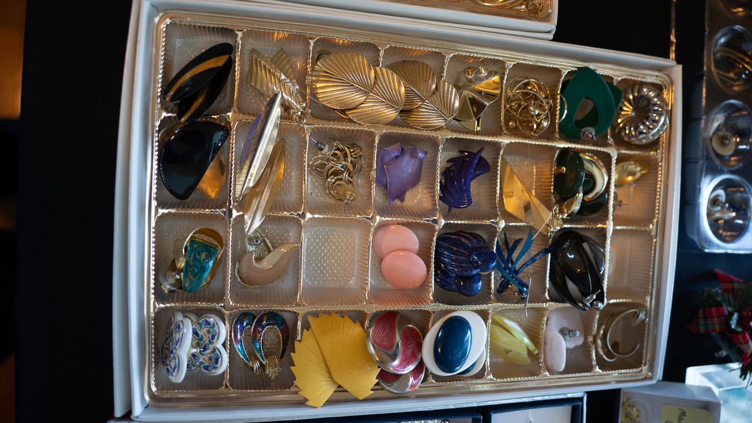 186 Hamilton St estate sale item 78