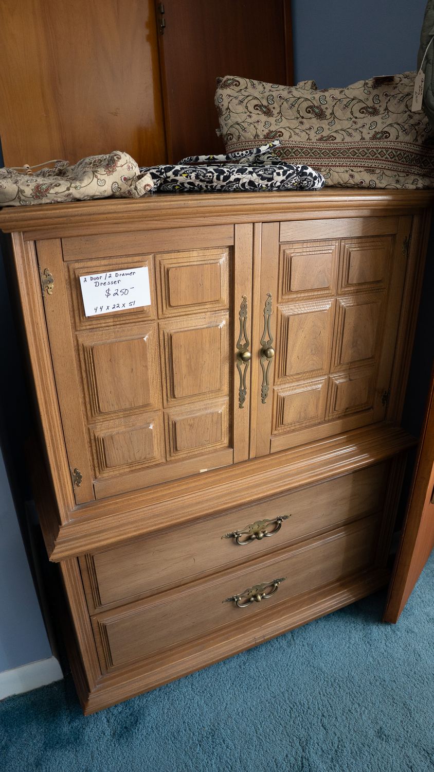 186 Hamilton St estate sale item 119
