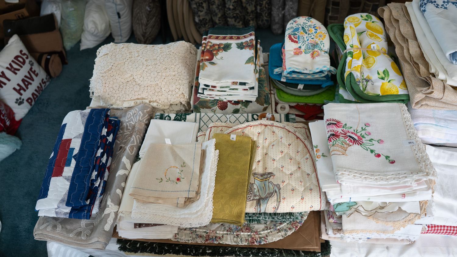186 Hamilton St estate sale item 126