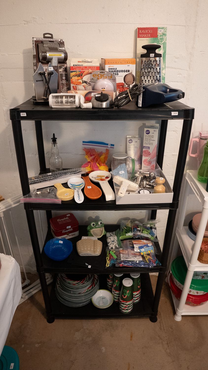 186 Hamilton St estate sale item 151