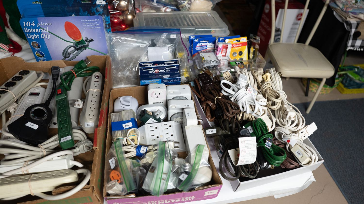186 Hamilton St estate sale item 210
