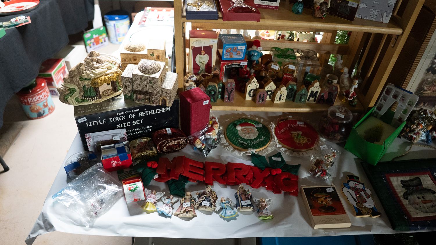 186 Hamilton St estate sale item 219