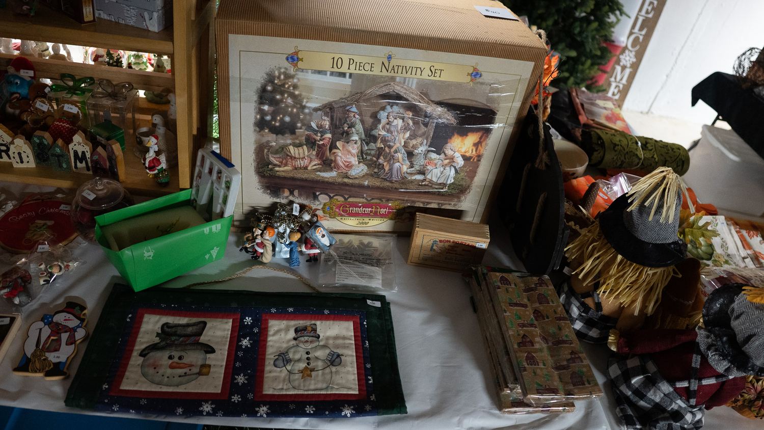 186 Hamilton St estate sale item 220