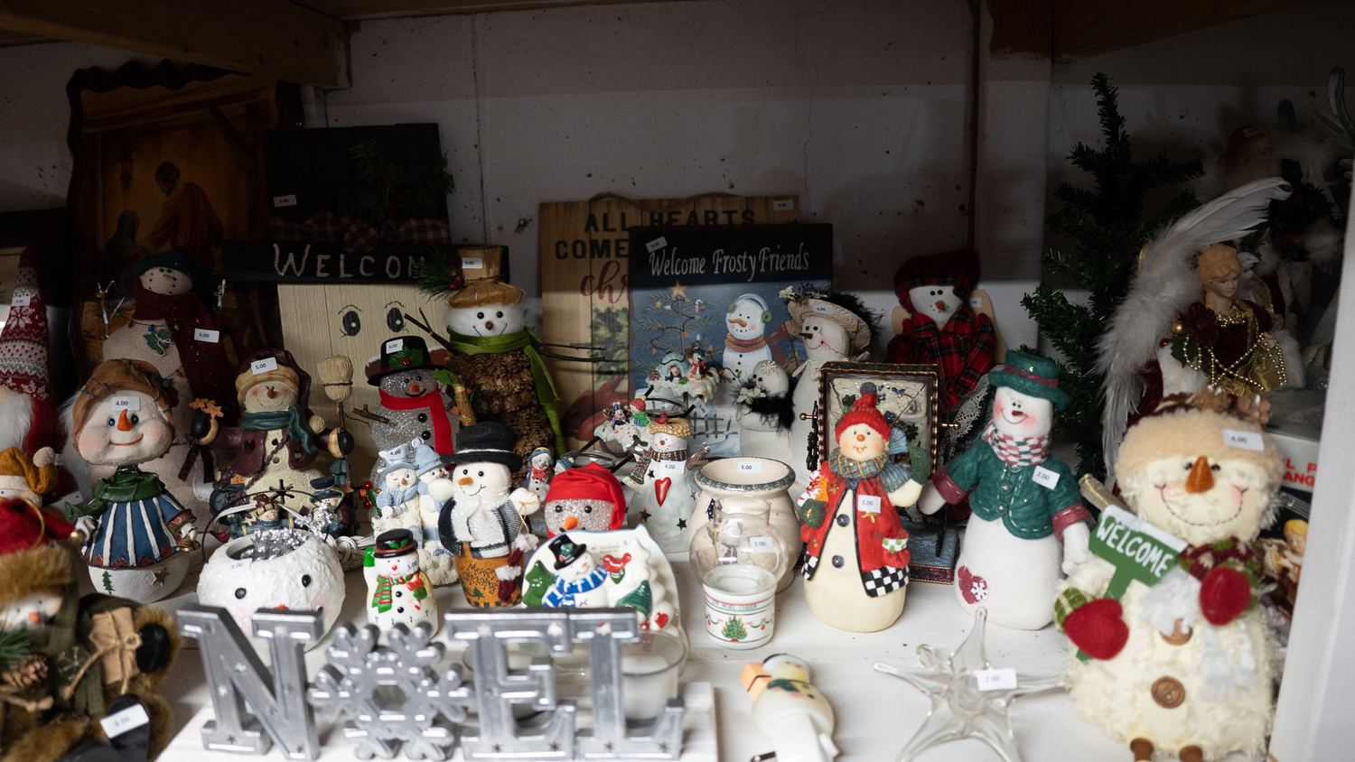 186 Hamilton St estate sale item 227
