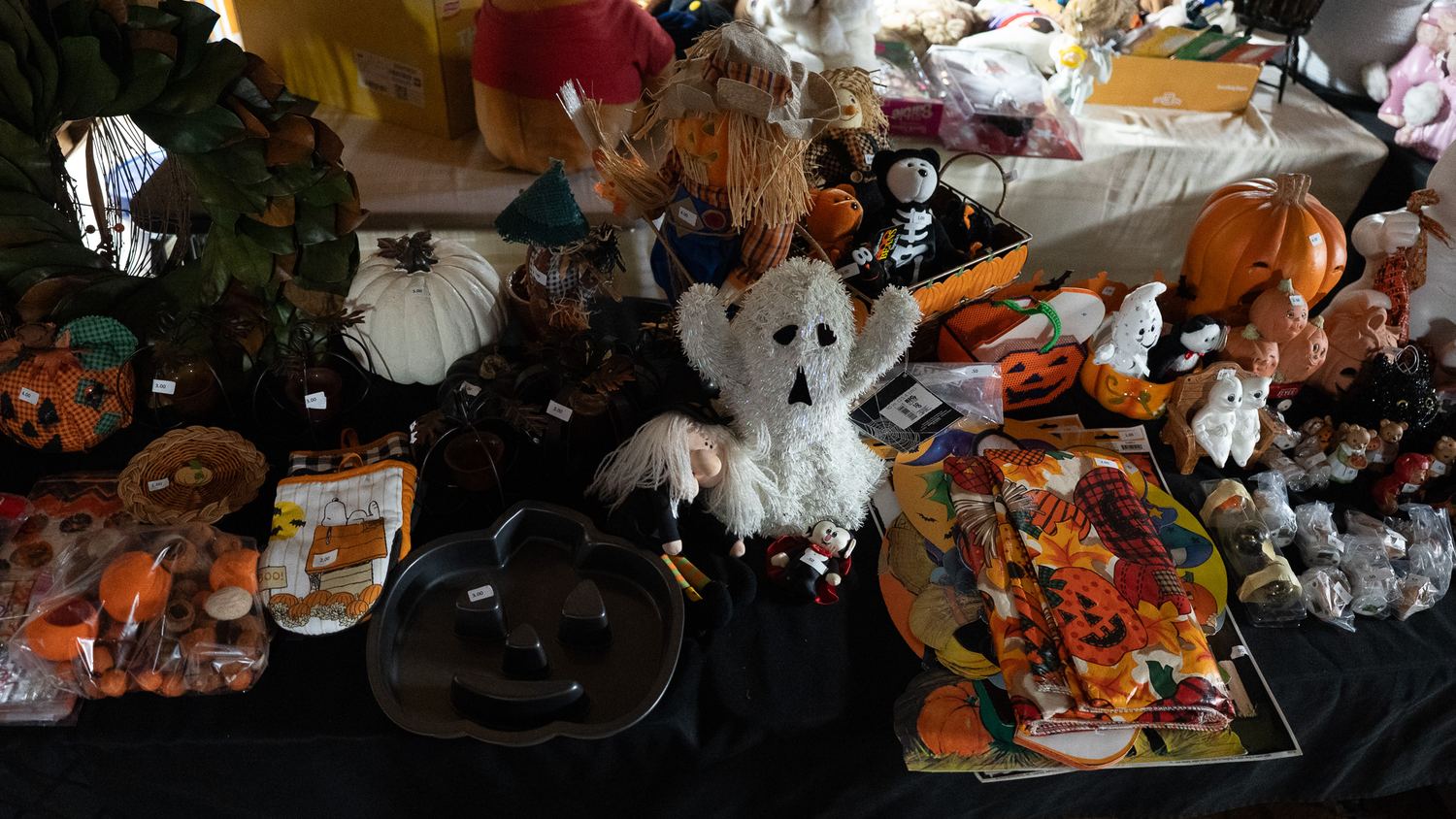 186 Hamilton St estate sale item 239