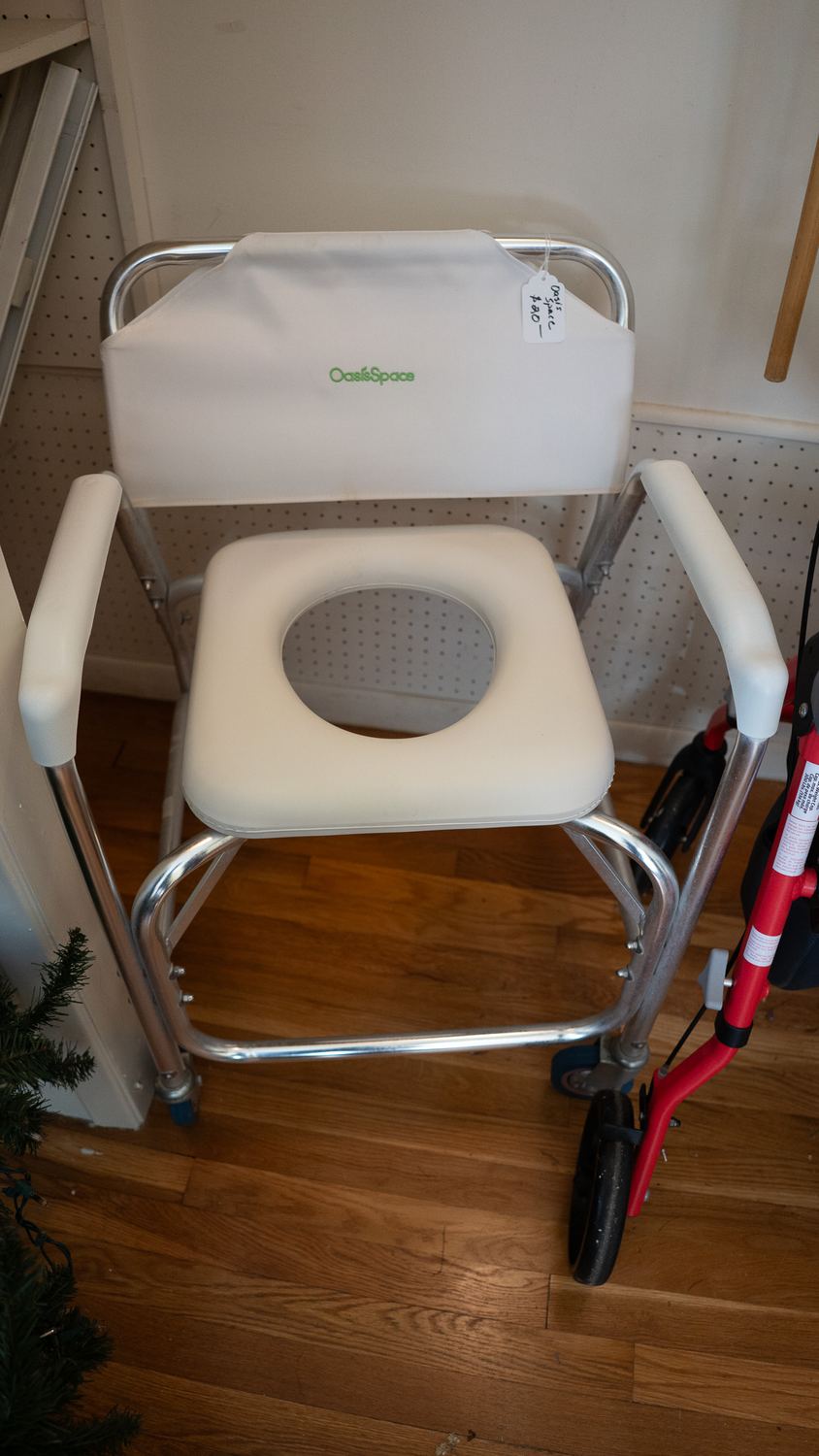 2815 Upper Dr estate sale item 108