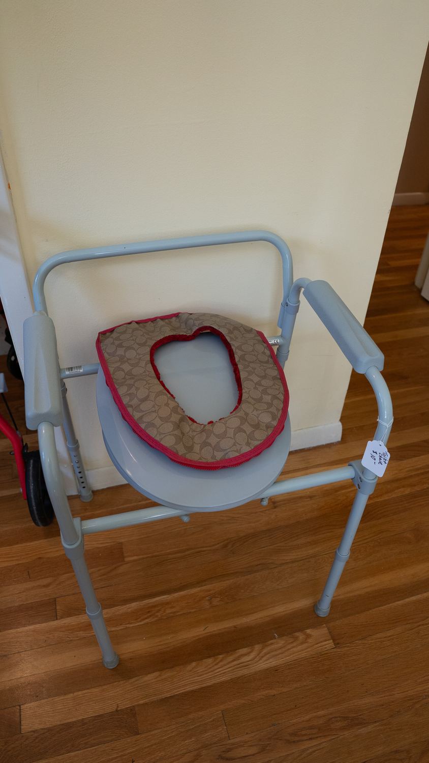 2815 Upper Dr estate sale item 112